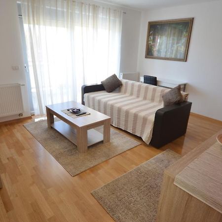 Apartment Dina 52 Rovinj Exterior photo