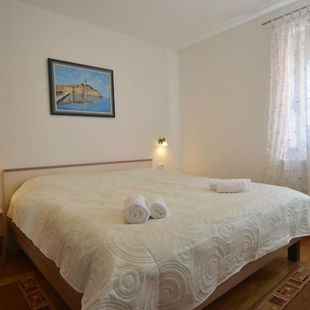 Apartment Dina 52 Rovinj Exterior photo