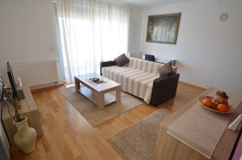 Apartment Dina 52 Rovinj Exterior photo