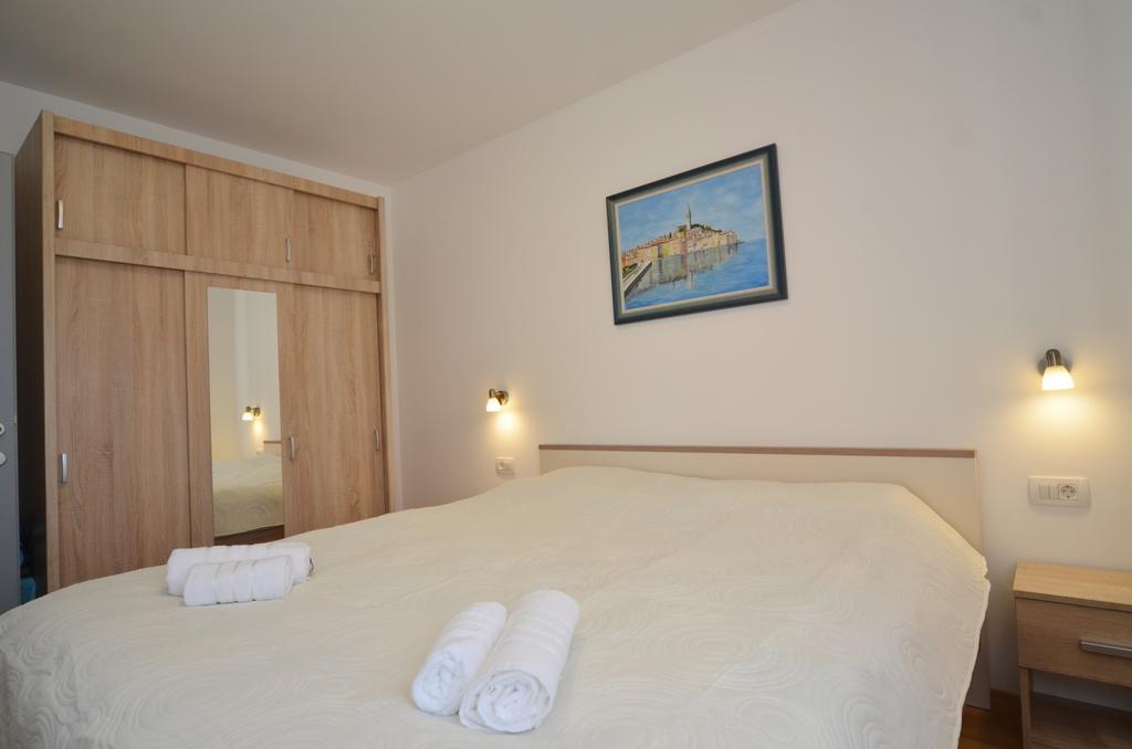 Apartment Dina 52 Rovinj Exterior photo