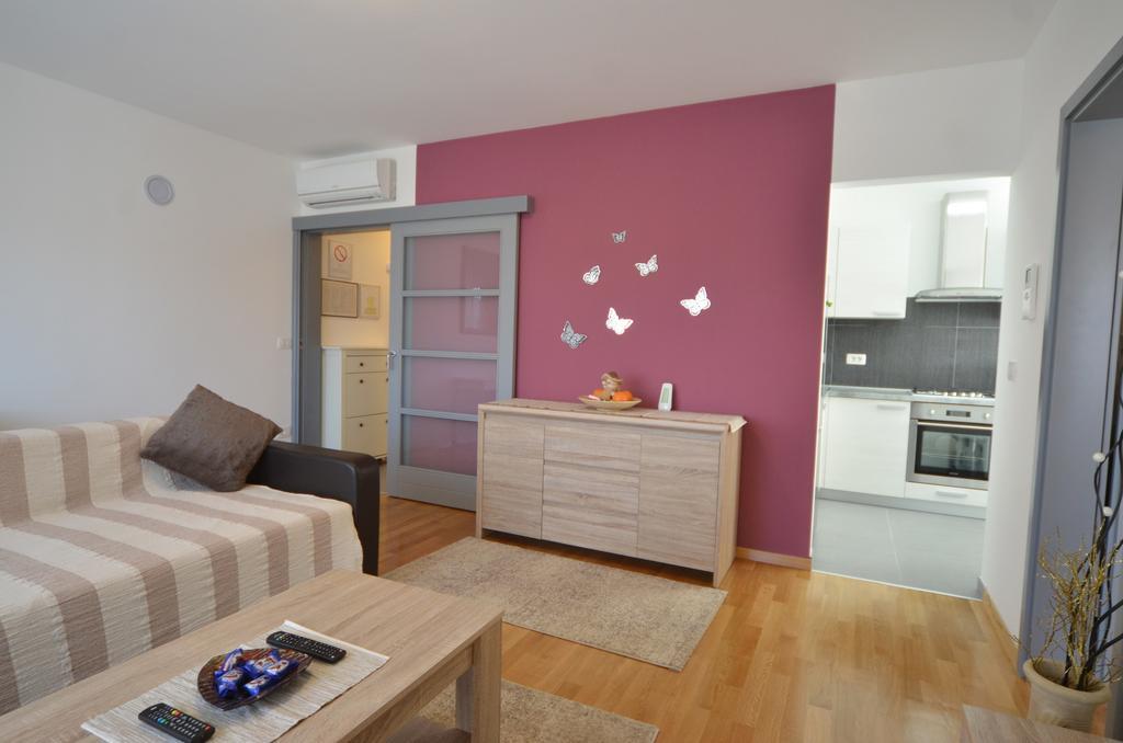Apartment Dina 52 Rovinj Exterior photo